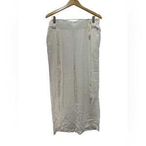 April Kiss Linen Beach Club Pants NWOT